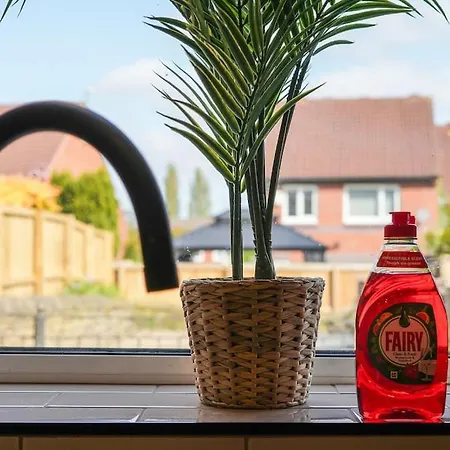 Casa de Férias Beighton - 3 Bed Spacious With Free Parking, Great For Groups & Families - Hosted By Host Save *