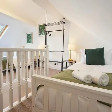 Beighton - 3 Bed Spacious With Free Parking, Great For Groups & Families - Hosted By Host Save Casa de Férias