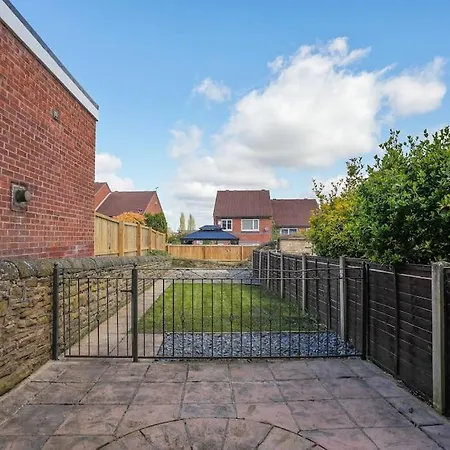Beighton - 3 Bed Spacious With Free Parking, Great For Groups & Families - Hosted By Host Save Casa de Férias *